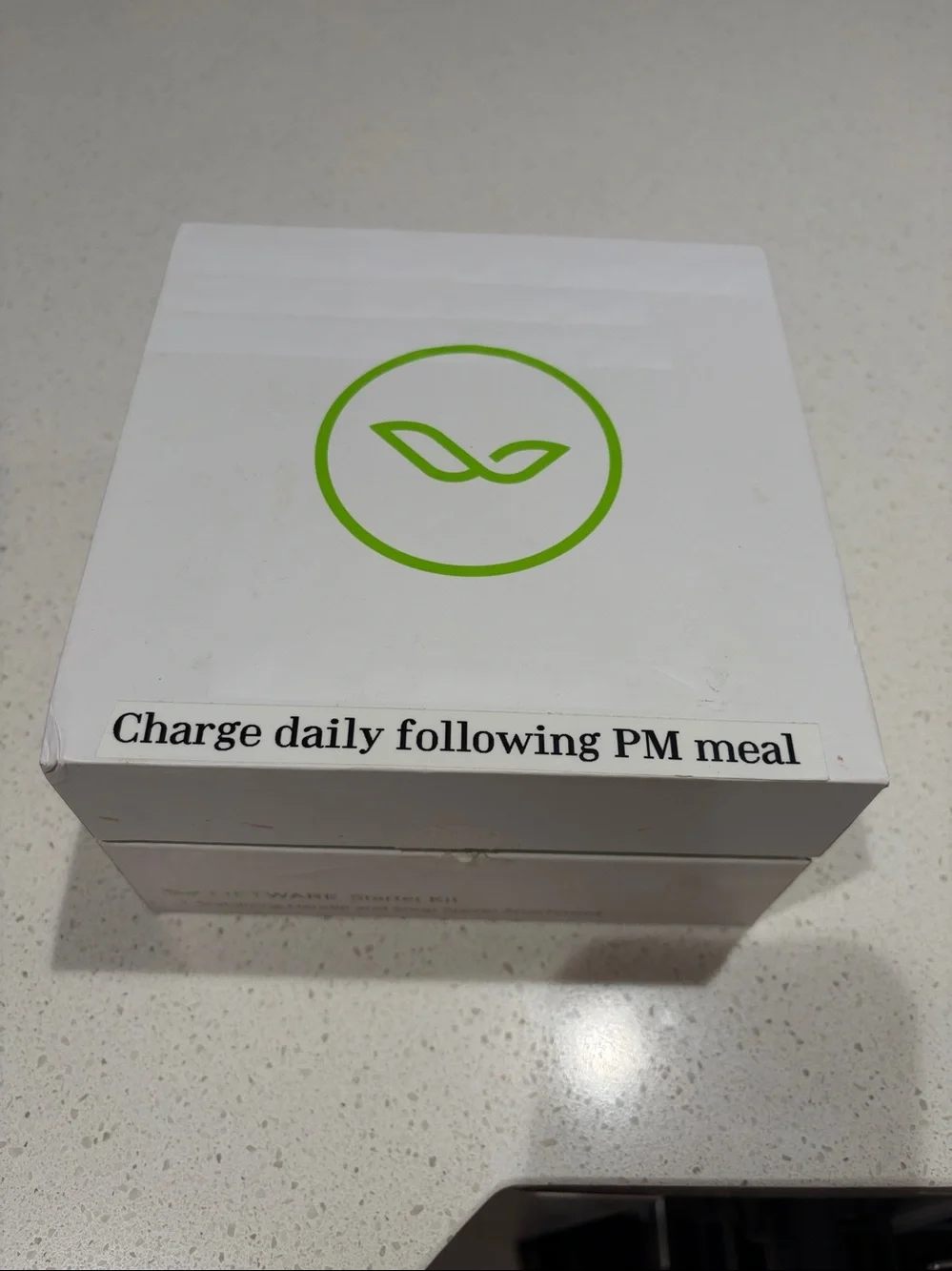 LIFEWARE - Starter Kit - Stabilizing Spoon and Charger